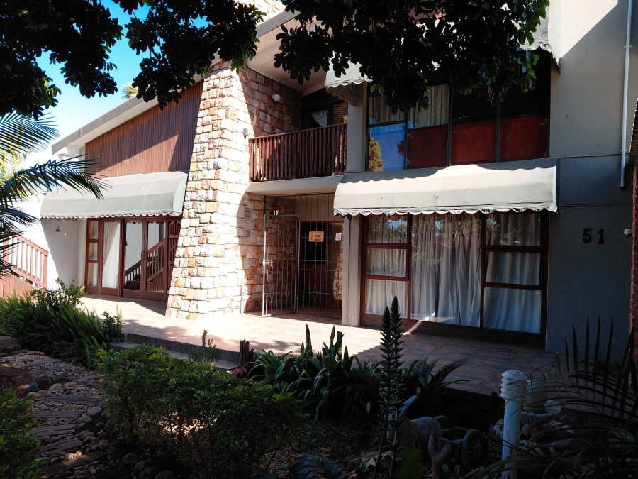 4 Bedroom Property for Sale in Bothasrus Eastern Cape